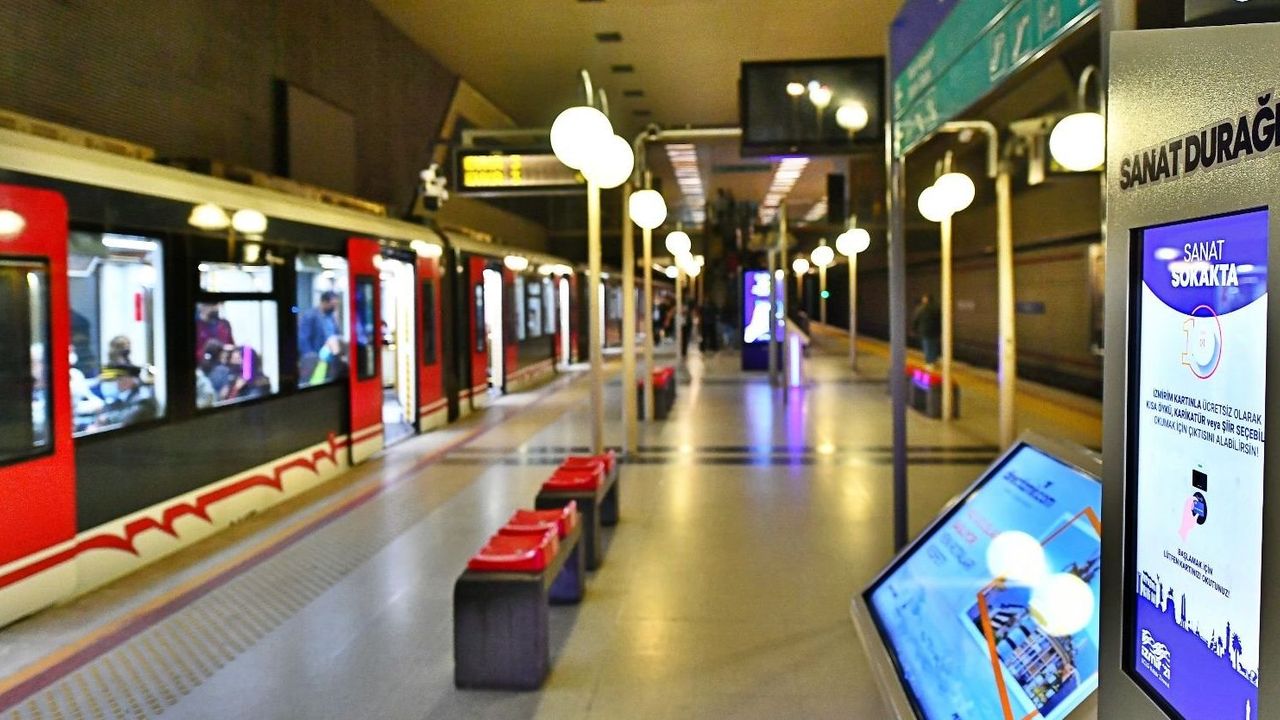 İzmir Metro yangın mı çıktı? İzmir Metro neden gecikti?