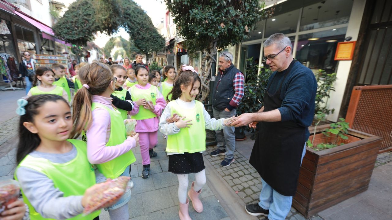 Efes Selçuk Çocuk Meclisi sokak hayvanları kararını uyguladı