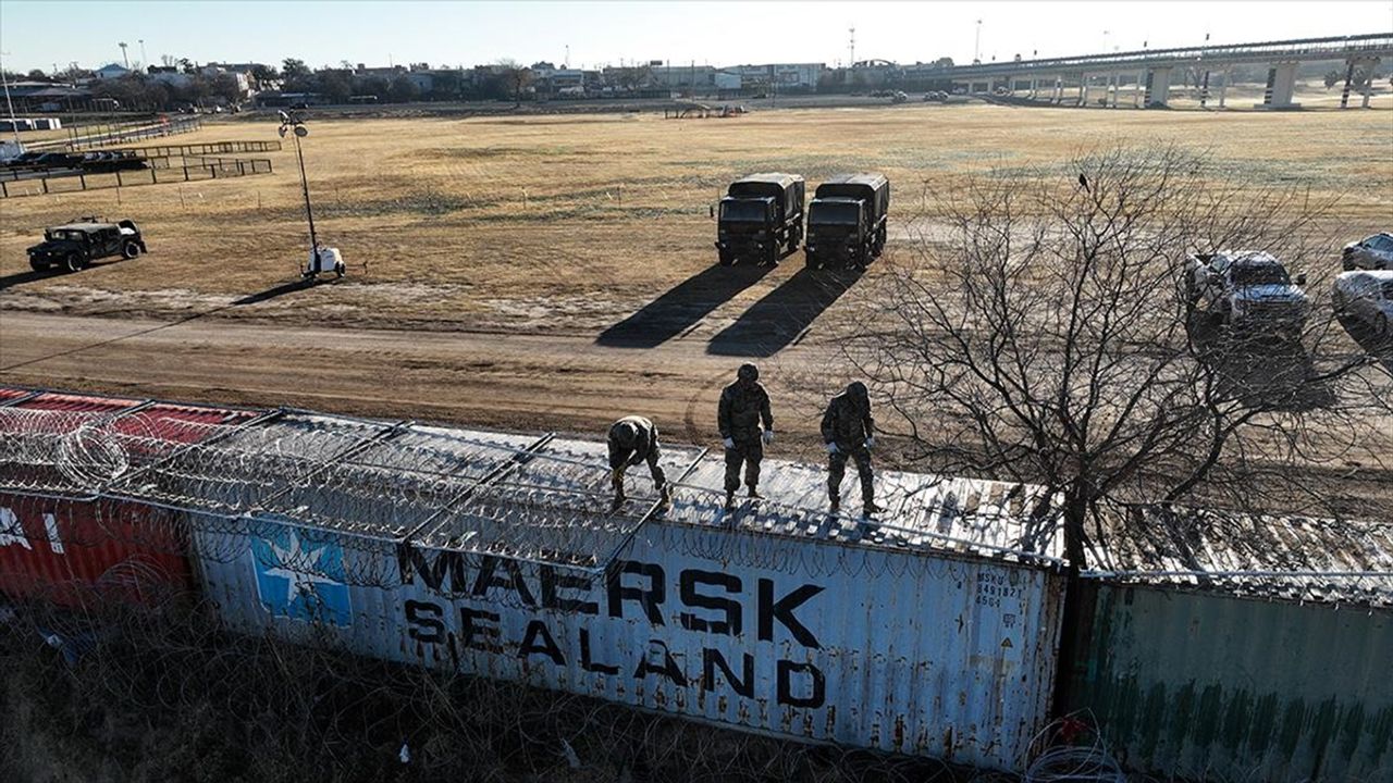 Teksas eyaleti, Meksika sınırına çektiği dikenli telleri güçlendiriyor