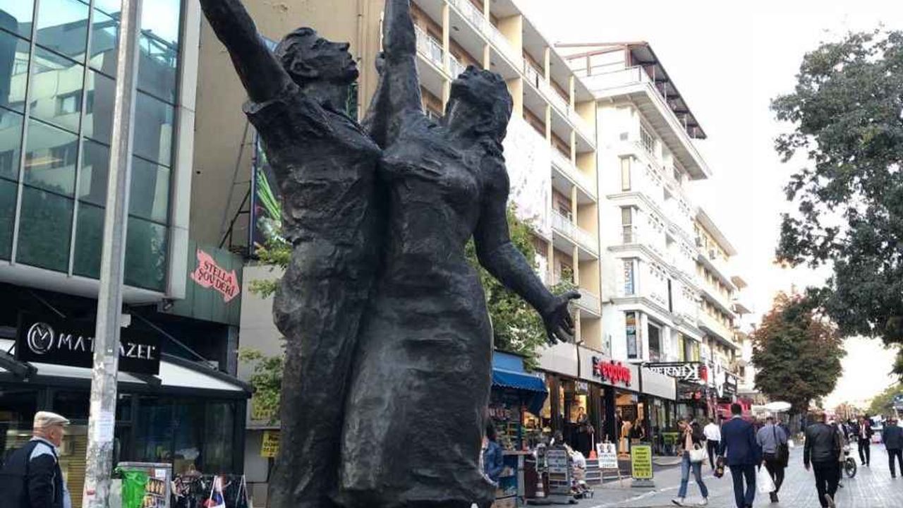 Adana'nın simge heykelleri ve hikayeleri: Adana'nın en sembolik heykeli hangisi?