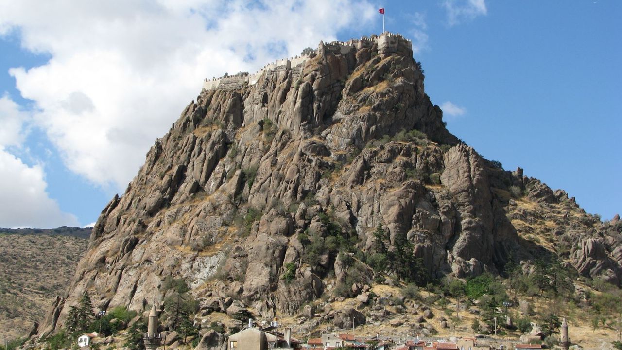 Afyonkarahisar'da gün batımı izlenecek yerler: Afyonkarahisar'ın en güzel seyir tepeleri