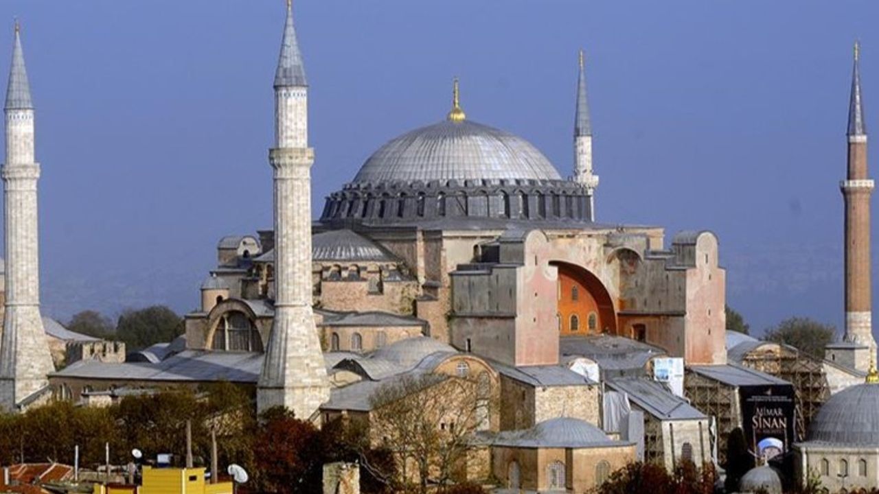 Ayasofya Üst Katı Türklere Yasak mı? Ayasofya Camii Üst Katında Ne Var?
