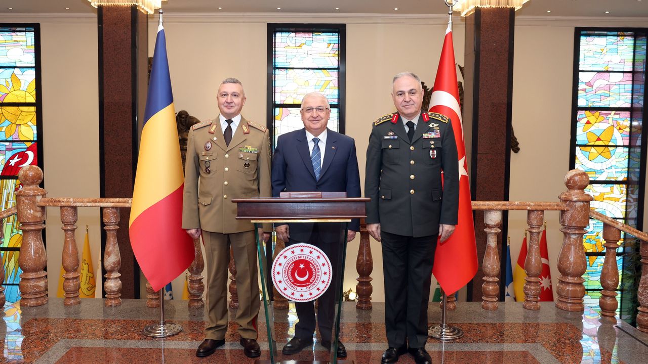 Bakan Güler, Romanya Genelkurmay Başkanı Vlad’ı kabul etti