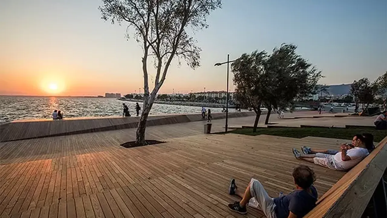 İzmir'de gün batımı izlenecek yerler: İzmir'in en güzel seyir tepeleri