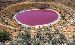 Meyil Obruk Gölü'nün şaşırtan pembe rengi! Meyil Obruk Gölü neden pembe renktedir?