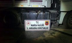 Manisa'da iş yerine baskın: 2 bin 500 litre kaçak akaryakıt ele geçirildi