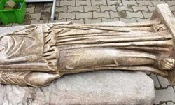 İzmir Torbalı'da bulunan Metropolis Antik Kenti'nde 2 bin yıllık tarihi anıt bulundu