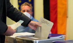 Almanya'da seçim: Aşırı sağ hükümeti süpürdü, CSU ile CDU partileri birinci çıktı