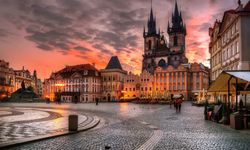 Klişelerin ötesinde bir şehir! Dünyaca ünlü yazarlara ilham kaynağı olan Prag’da neler gezilir?