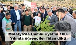 Malatya'da Cumhuriyet’in 100. Yılında öğrenciler fidan dikti