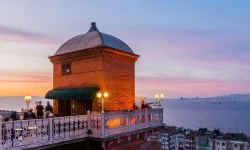 Yapay zekaya sorduk: İzmir'in en güzel tarihi gezilecek yerleri nerelerdir?