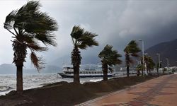 Meteoroloji uyardı: Ege Denizi’nde fırtına bekleniyor