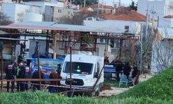 İzmir Son Dakika: Çeşme'de eski muhtar arazi anlaşmazlığı nedeniyle karı-kocayı vurdu!