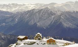 Karadeniz'de kar yağışı: 367 köy yolu ulaşıma kapandı