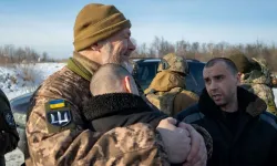 Rusya ve Ukrayna arasında esir takası: 390 asker eve dönüyor