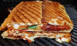 29 Şubat Dünya Tost Günü nedir? Evde karışık tost tarifi