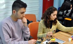 DENEYAP Teknoloji Atölyesi ile Şanlıurfa'da öğrenciler teknoloji öğreniyor