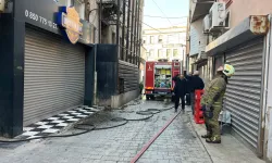 İzmir Son Dakika! Kemeraltı iş hanında feci yangın