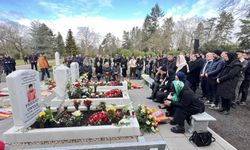 Saldırıda hayatını kaybedenler Hanau Merkez Mezarlığı'nda anıldı