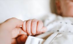Yeni doğan bebek mesajı: Yeni doğum yapmış kadın nasıl tebrik edilir?