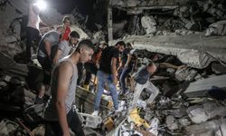 İsrail, sivillerin sığındığı evi vurdu: 8 ölü