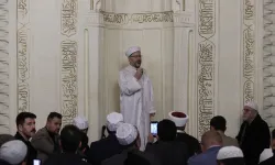 Diyanet İşleri Başkanı Erbaş, ilk teravih namazını Hacı Bayram-ı Veli Camisi'nde kıldırdı