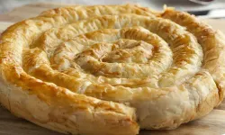 Arda Türkmen Ispanaklı Patatesli Kol Böreği tarifi: Ispanaklı Patatesli Kol Böreği nasıl yapılır?
