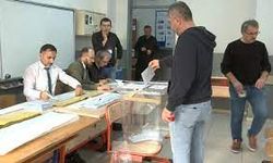Bursa'da seçim heyecanı: Yaşlı seçmenler sandık başında