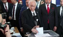 Devlet Bahçeli eşi kimdir? Devlet Bahçeli evli mi?