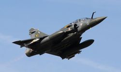 Ege'de skandal kaza: Yunan F-16 düştü, pilot kurtuldu