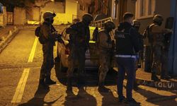 İzmir’de FETÖ operasyonu: 31 kişi gözaltına alındı