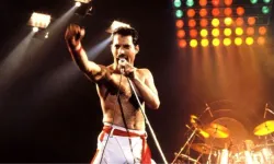 Freddie Mercury kimdir? Freddie Mercury neden öldü?