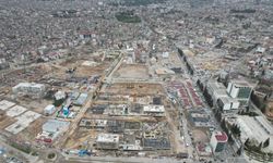 Kahramanmaraş'ta yıkım neredeyse tamamlandı! Yeni evler yükseliyor