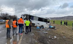Kayseri'de feci kaza: Cezaevi nakil aracı devrildi: 11 yaralı