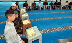Muş'ta hafızlık öğrencileri, Filistinliler için Kur'an-ı Kerim okuyor