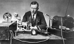 Radyoyu kim icat etmiştir? ne zaman icat edilmiştir?