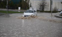 Niğde’de sağanak hayatı olumsuz etkiledi