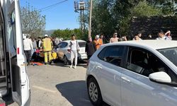 İzmir'de polisin dur ihtarına uymayan motosiklet kaza yaptı: 1 ölü, 2 yaralı