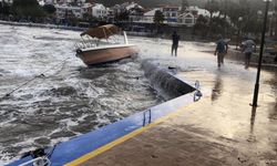 Datça'da fırtına: Tekneler büyük tehlike atlattı