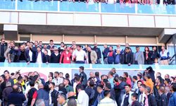 Eskişehirspor'un şampiyonluk ümitleri bitti: Başkan Koca taraftarlarla tartıştı