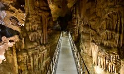 Gümüşhane’de doğanın mucizesi Karaca Mağarası kapılarını açtı! Yeni salon ziyaretçileri büyülüyor