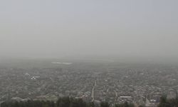 Güneş Adıyaman'da kayboldu! Toz bulutu kenti griye bürüdü