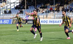 Menemen FK'nın yıldızı Kemal Rüzgar: Play-Off yolunda fırtına gibi esiyor!
