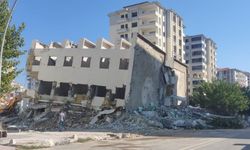 Malatya'da deprem yaraları sarılıyor: Yıkım tamamlanıyor, yeni binalar yolda!