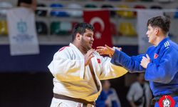 Mehmet Emin Çolakçivi'den muhteşem başarı! Salihli'de Judoda gümüş madalya!