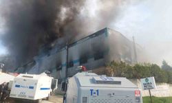 Tekirdağ tekstil fabrikasında çıkan yangın kontrol altına alınamadı: 6 işçi dumandan etkilendi