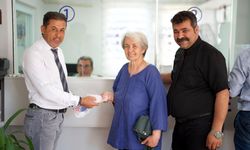 Milas’ta belediye personelinden örnek davranış: Bulunan para sahibine teslim edildi