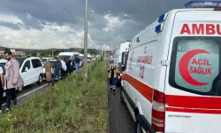 Diyarbakır Sur'da zincirleme kaza: 8 araç çarptı, 2 yaralı!
