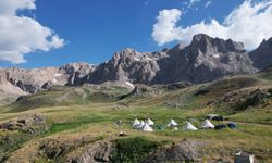 Doğanın kalbinde yaşam: Erzincanlı göçerler göçe devam ediyor