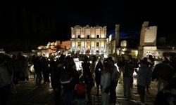Efes Selçuk'ta 'Gece Müzeciliği' hayata geçti
